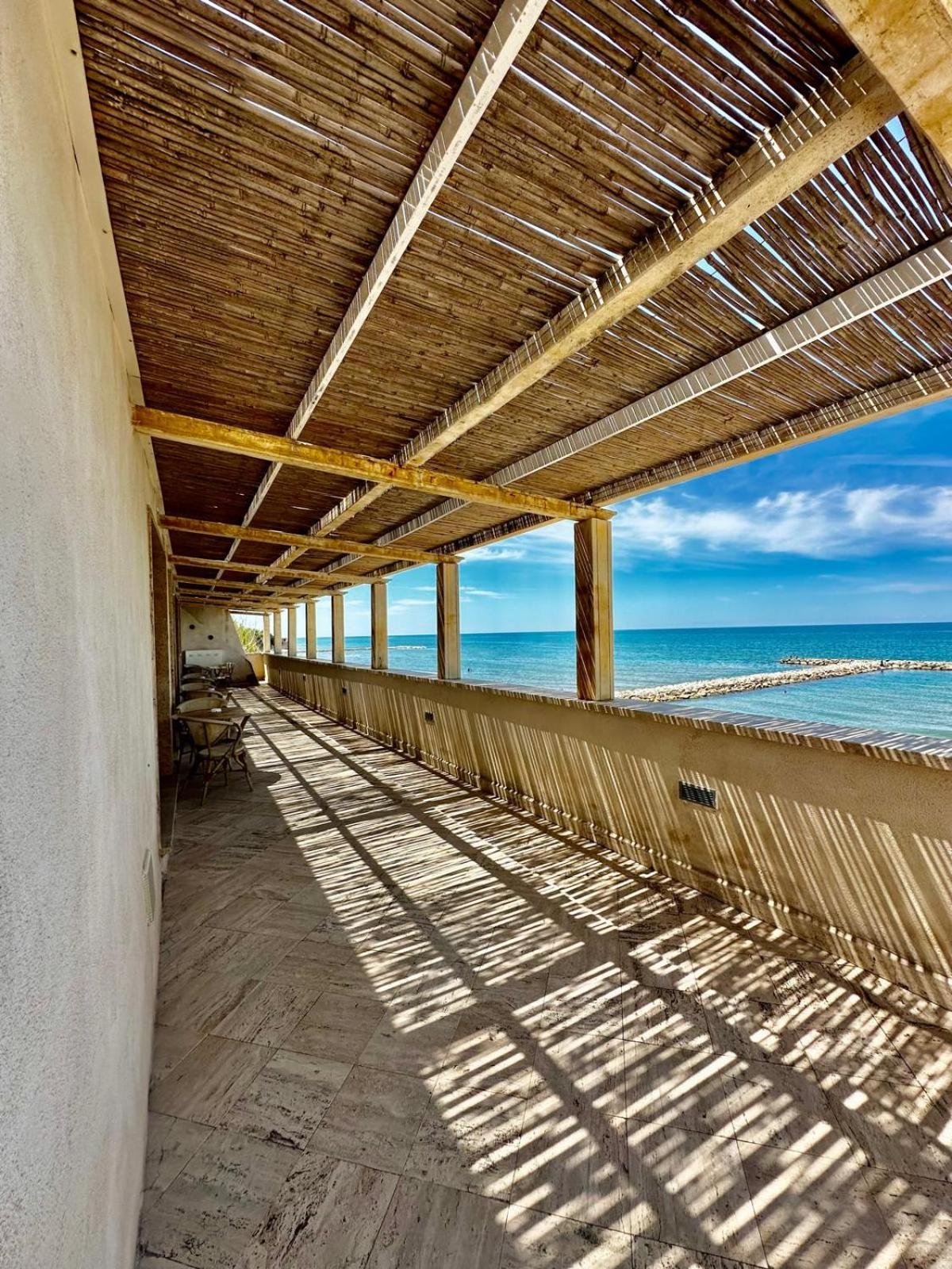 Il Paradiso Sul Mare Anzio Luaran gambar